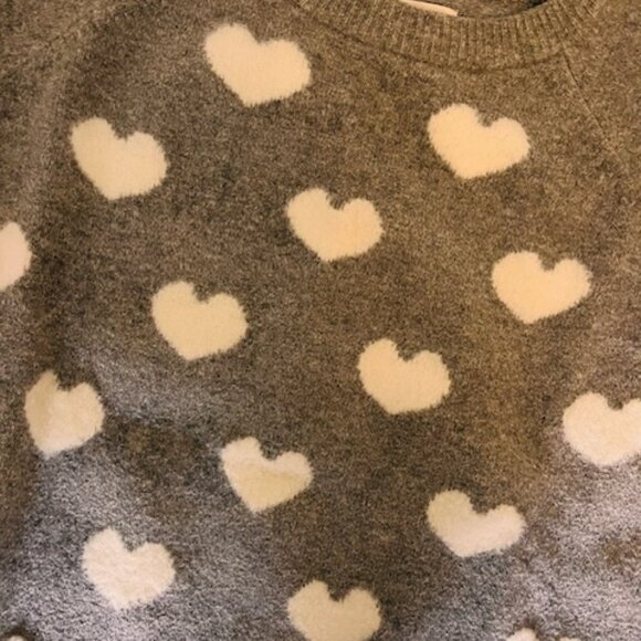 Grey/White heart Crew neck sweater - Picture 1 of 3